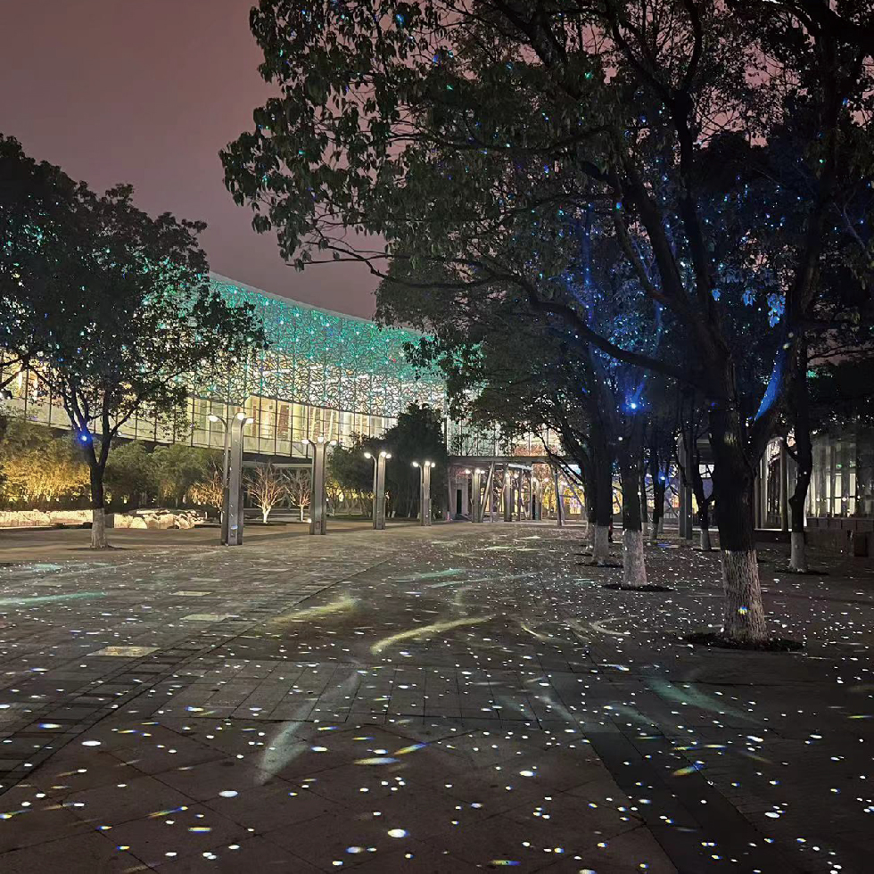   Precision of commercial street lights  